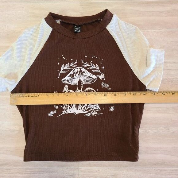 SHEIN Ribbed Crop Top Brown Mushroom Graphic Tee Short Sleeve Size Small - Picture 4 of 5